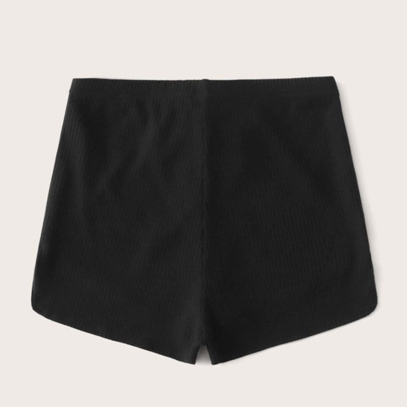 Shorts - Picture 6 of 7